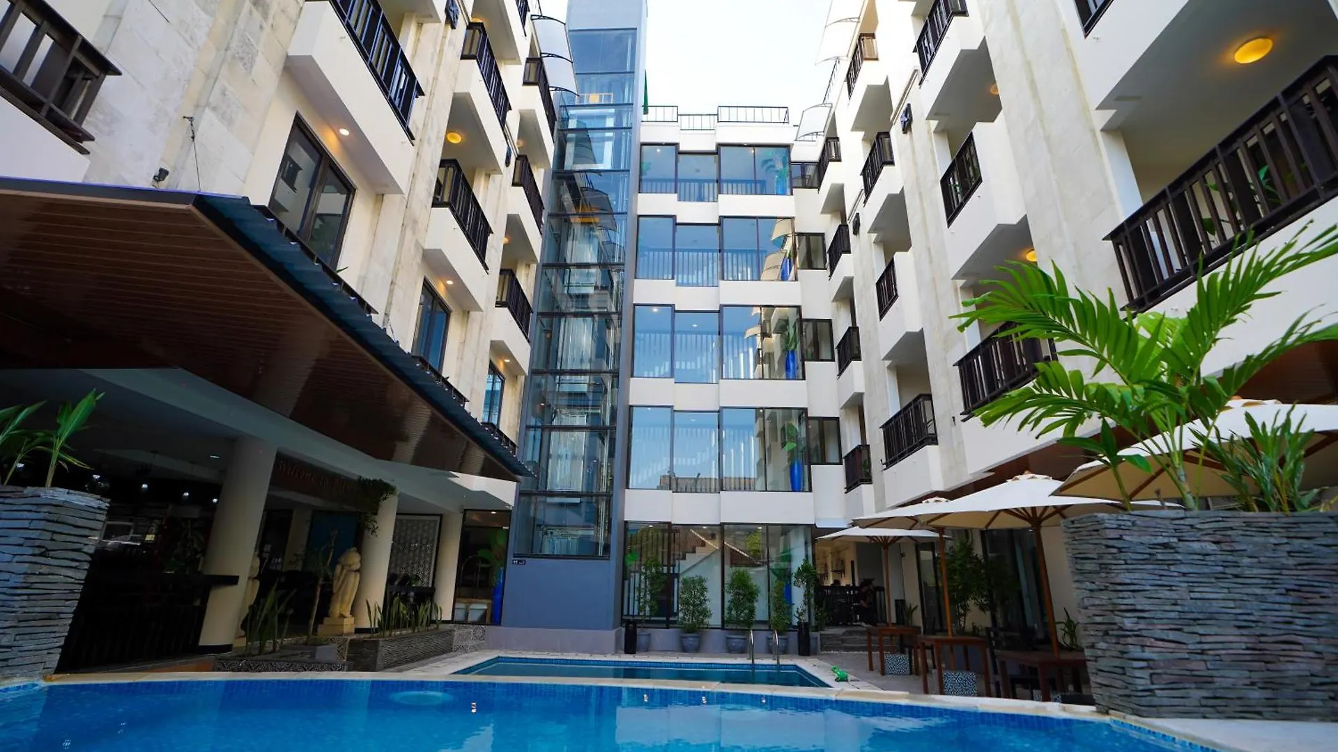 The Tandibayang Hotel & Villas contacts